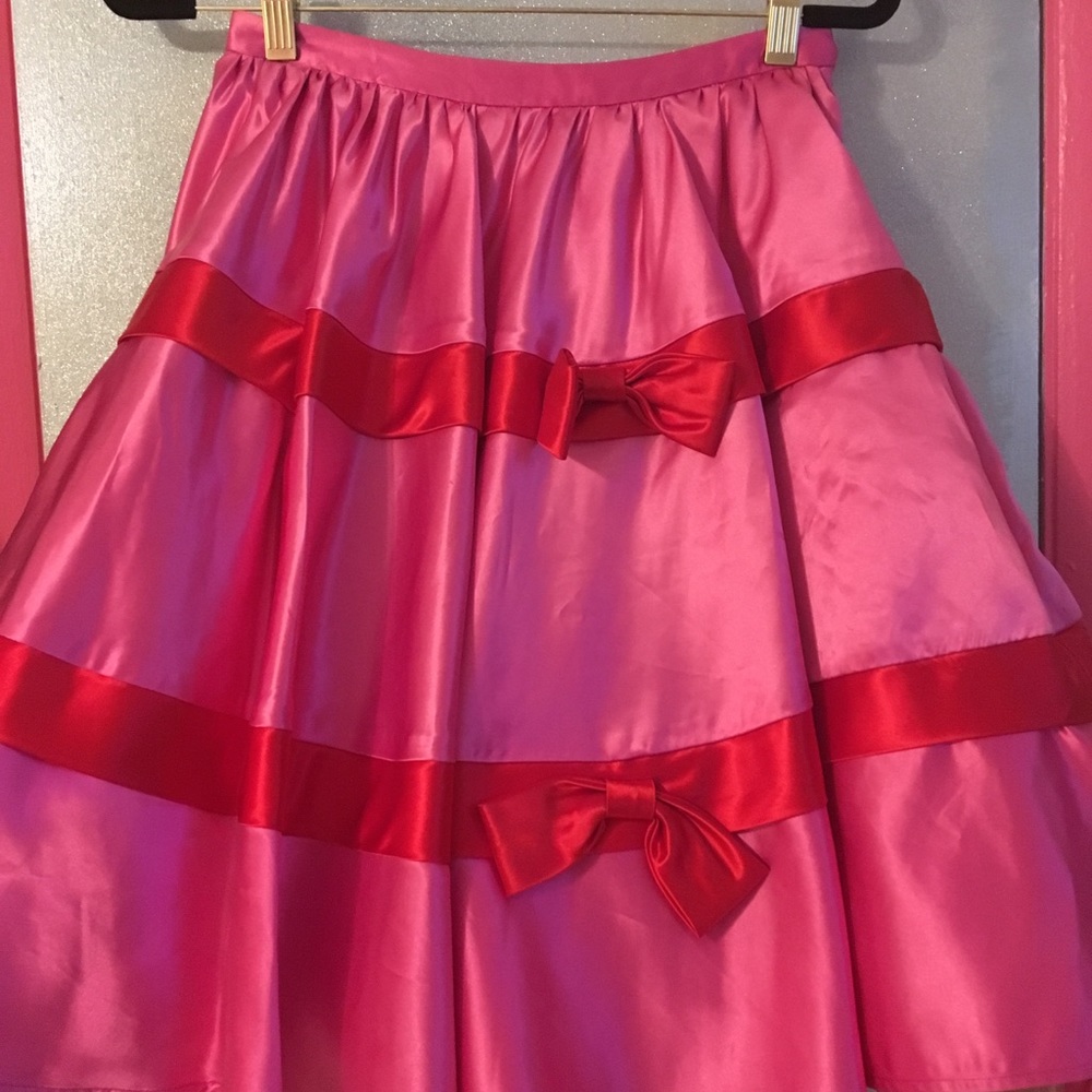 Betsey Johnson full satin and tulle skirt